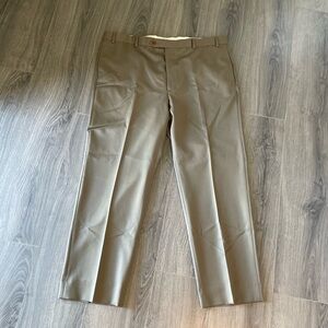 Brooks Brothers Madison Fit Wool Dress Pants Beige Men’s size 42x30 Trousers